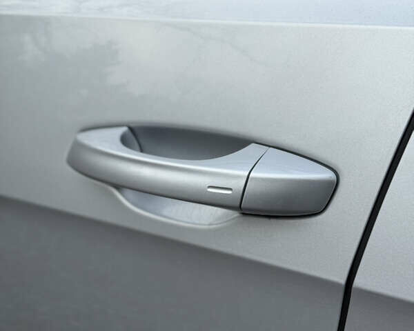 Серый Фольксваген e-Golf, объемом двигателя 0 л и пробегом 120 тыс. км за 7999 $, фото 15 на Automoto.ua