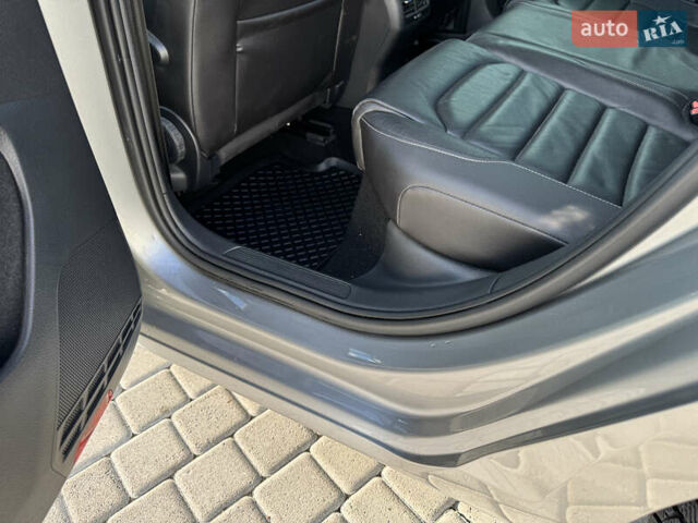 Серый Фольксваген e-Golf, объемом двигателя 0 л и пробегом 53 тыс. км за 11000 $, фото 10 на Automoto.ua