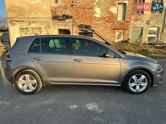 Серый Фольксваген e-Golf, объемом двигателя 0 л и пробегом 199 тыс. км за 8650 $, фото 8 на Automoto.ua
