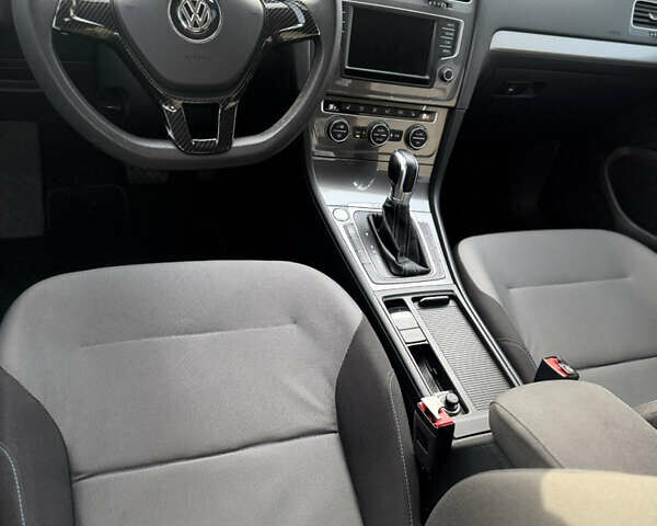 Сірий Фольксваген e-Golf, об'ємом двигуна 0 л та пробігом 165 тис. км за 8000 $, фото 34 на Automoto.ua