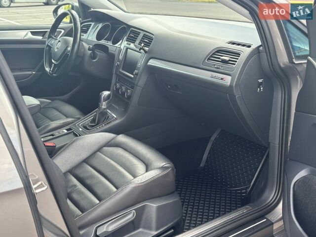 Сірий Фольксваген e-Golf, об'ємом двигуна 0 л та пробігом 112 тис. км за 9700 $, фото 23 на Automoto.ua