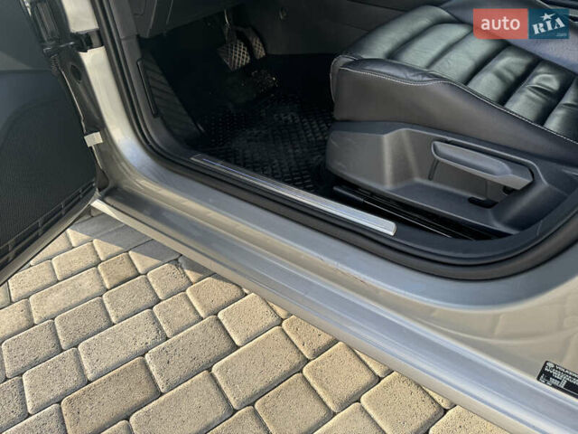 Серый Фольксваген e-Golf, объемом двигателя 0 л и пробегом 53 тыс. км за 11000 $, фото 6 на Automoto.ua