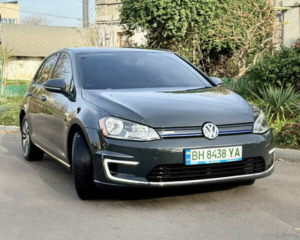 Сірий Фольксваген e-Golf, об'ємом двигуна 0 л та пробігом 165 тис. км за 8000 $, фото 2 на Automoto.ua