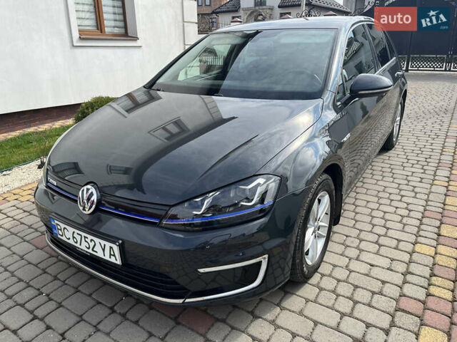 Серый Фольксваген e-Golf, объемом двигателя 0 л и пробегом 141 тыс. км за 9000 $, фото 4 на Automoto.ua