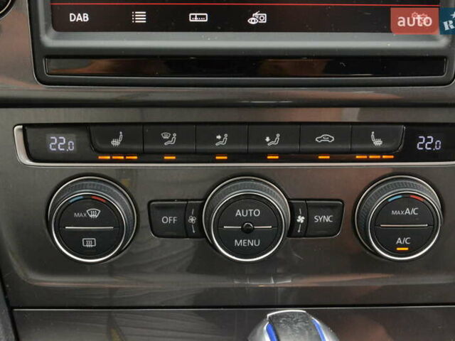 Сірий Фольксваген e-Golf, об'ємом двигуна 0 л та пробігом 117 тис. км за 8450 $, фото 26 на Automoto.ua