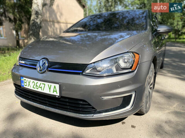 Серый Фольксваген e-Golf, объемом двигателя 0 л и пробегом 73 тыс. км за 8900 $, фото 9 на Automoto.ua