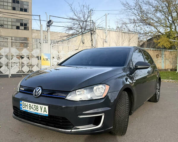 Сірий Фольксваген e-Golf, об'ємом двигуна 0 л та пробігом 165 тис. км за 8000 $, фото 19 на Automoto.ua