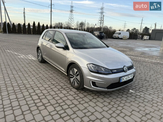 Серый Фольксваген e-Golf, объемом двигателя 0 л и пробегом 122 тыс. км за 9200 $, фото 3 на Automoto.ua