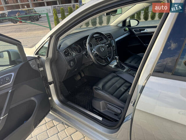 Серый Фольксваген e-Golf, объемом двигателя 0 л и пробегом 53 тыс. км за 11000 $, фото 5 на Automoto.ua