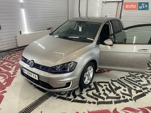 Серый Фольксваген e-Golf, объемом двигателя 0 л и пробегом 81 тыс. км за 9500 $, фото 3 на Automoto.ua