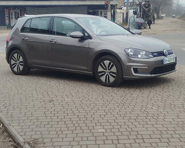 Сірий Фольксваген e-Golf, об'ємом двигуна 0 л та пробігом 104 тис. км за 9300 $, фото 2 на Automoto.ua