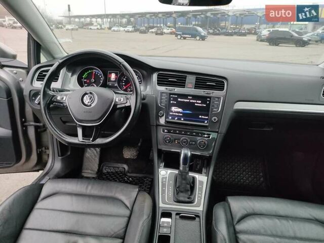 Сірий Фольксваген e-Golf, об'ємом двигуна 0 л та пробігом 117 тис. км за 8600 $, фото 18 на Automoto.ua