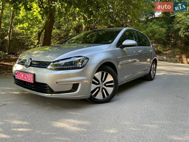 Серый Фольксваген e-Golf, объемом двигателя 0 л и пробегом 104 тыс. км за 9988 $, фото 38 на Automoto.ua
