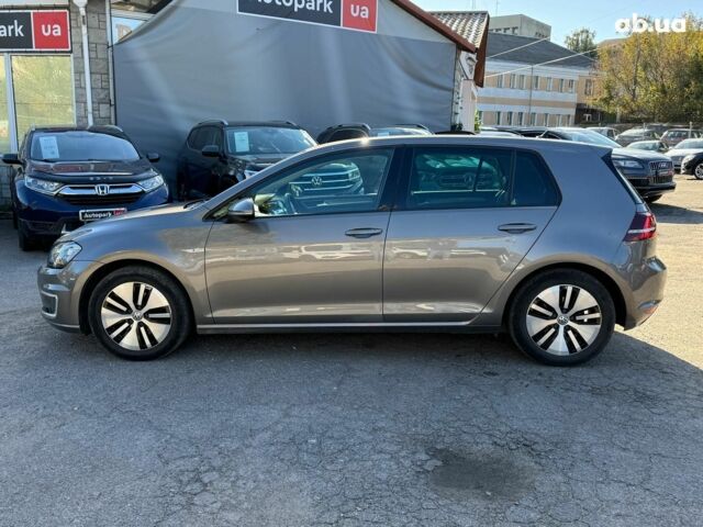 Серый Фольксваген e-Golf, объемом двигателя 0 л и пробегом 72 тыс. км за 11390 $, фото 8 на Automoto.ua
