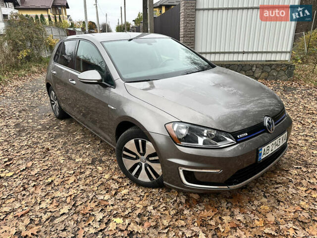 Серый Фольксваген e-Golf, объемом двигателя 0 л и пробегом 95 тыс. км за 8200 $, фото 5 на Automoto.ua