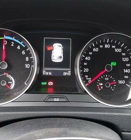 Серый Фольксваген e-Golf, объемом двигателя 0 л и пробегом 92 тыс. км за 9500 $, фото 13 на Automoto.ua