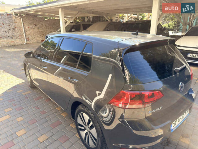 Серый Фольксваген e-Golf, объемом двигателя 0 л и пробегом 165 тыс. км за 8800 $, фото 7 на Automoto.ua