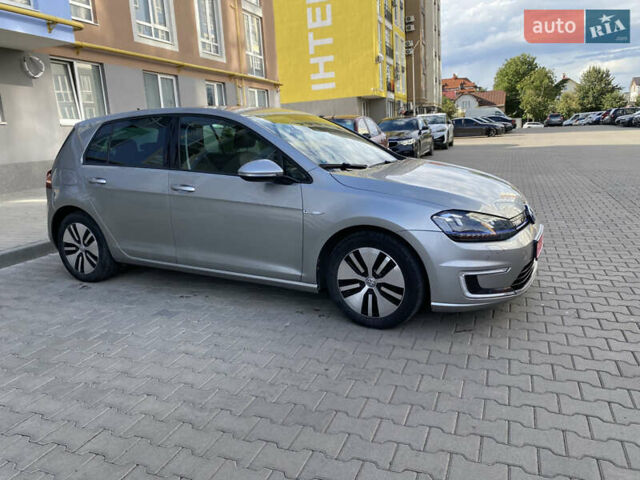 Серый Фольксваген e-Golf, объемом двигателя 0 л и пробегом 148 тыс. км за 9799 $, фото 4 на Automoto.ua