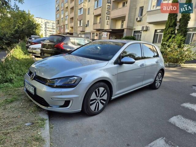 Сірий Фольксваген e-Golf, об'ємом двигуна 0 л та пробігом 90 тис. км за 9600 $, фото 3 на Automoto.ua