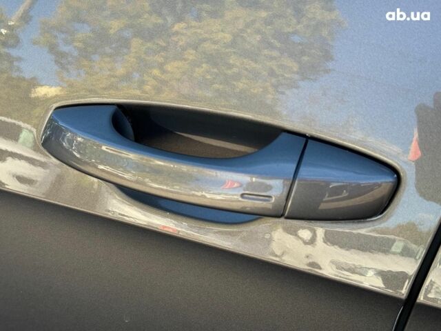 Серый Фольксваген e-Golf, объемом двигателя 0 л и пробегом 72 тыс. км за 11390 $, фото 11 на Automoto.ua