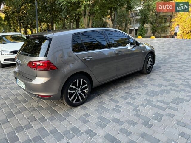 Серый Фольксваген e-Golf, объемом двигателя 0 л и пробегом 110 тыс. км за 11000 $, фото 3 на Automoto.ua