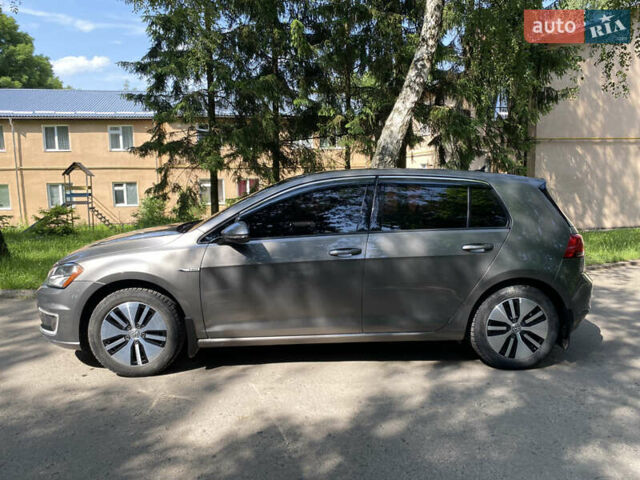 Серый Фольксваген e-Golf, объемом двигателя 0 л и пробегом 73 тыс. км за 8900 $, фото 3 на Automoto.ua