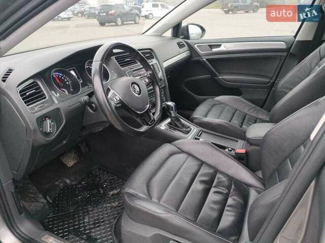 Сірий Фольксваген e-Golf, об'ємом двигуна 0 л та пробігом 117 тис. км за 8600 $, фото 14 на Automoto.ua