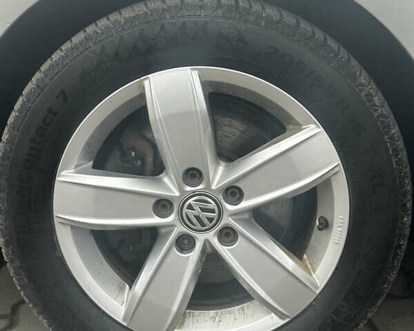 Сірий Фольксваген e-Golf, об'ємом двигуна 0 л та пробігом 136 тис. км за 9100 $, фото 9 на Automoto.ua