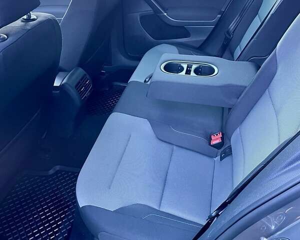 Серый Фольксваген e-Golf, объемом двигателя 0 л и пробегом 119 тыс. км за 10700 $, фото 52 на Automoto.ua