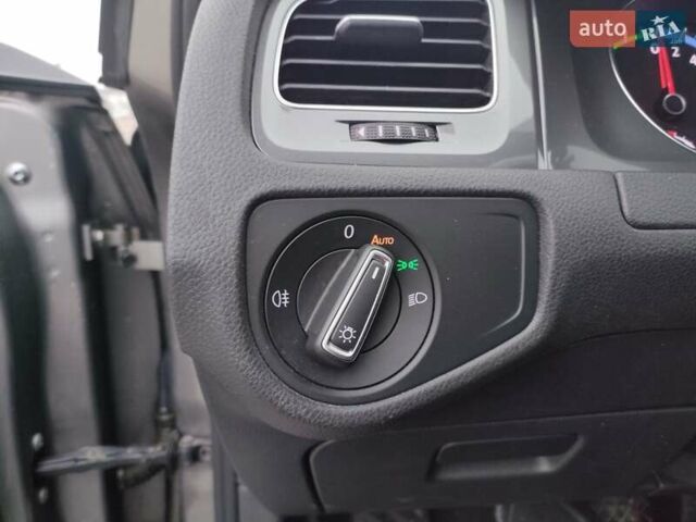 Сірий Фольксваген e-Golf, об'ємом двигуна 0 л та пробігом 117 тис. км за 8600 $, фото 34 на Automoto.ua