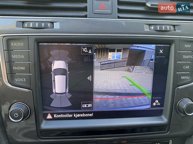 Серый Фольксваген e-Golf, объемом двигателя 0 л и пробегом 148 тыс. км за 9799 $, фото 11 на Automoto.ua