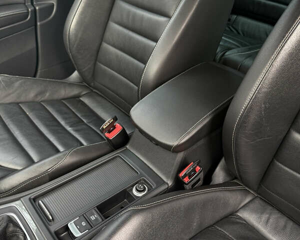 Серый Фольксваген e-Golf, объемом двигателя 0 л и пробегом 120 тыс. км за 7999 $, фото 24 на Automoto.ua