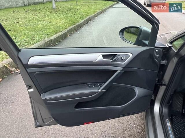 Серый Фольксваген e-Golf, объемом двигателя 0 л и пробегом 127 тыс. км за 8850 $, фото 22 на Automoto.ua