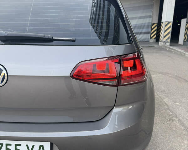 Серый Фольксваген e-Golf, объемом двигателя 0 л и пробегом 80 тыс. км за 9000 $, фото 7 на Automoto.ua