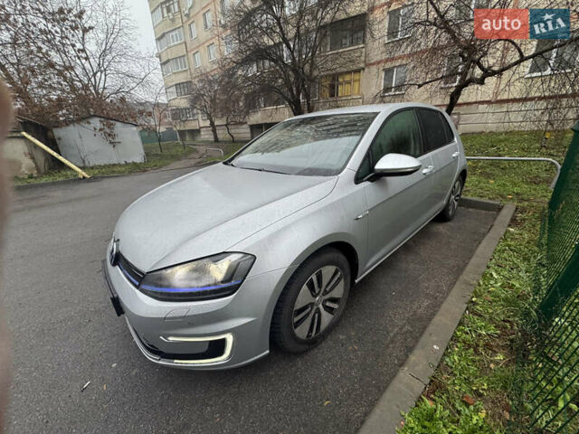 Серый Фольксваген e-Golf, объемом двигателя 0 л и пробегом 87 тыс. км за 9500 $, фото 1 на Automoto.ua