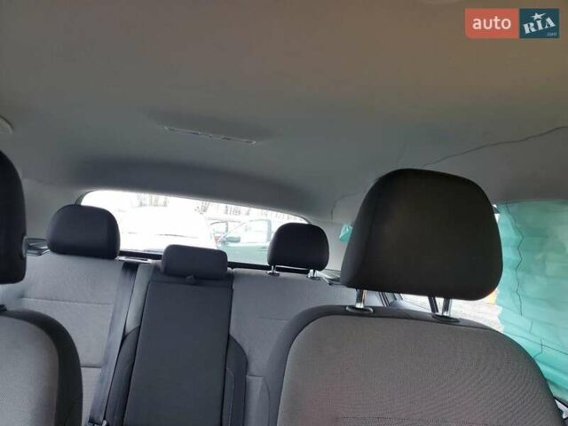 Серый Фольксваген e-Golf, объемом двигателя 0 л и пробегом 103 тыс. км за 6900 $, фото 18 на Automoto.ua