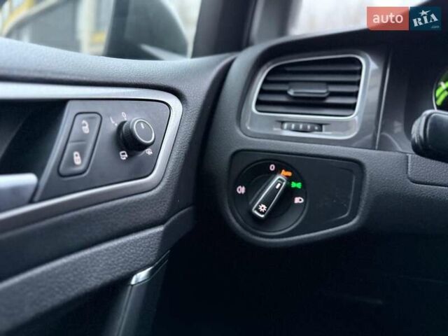 Сірий Фольксваген e-Golf, об'ємом двигуна 0 л та пробігом 152 тис. км за 7999 $, фото 21 на Automoto.ua