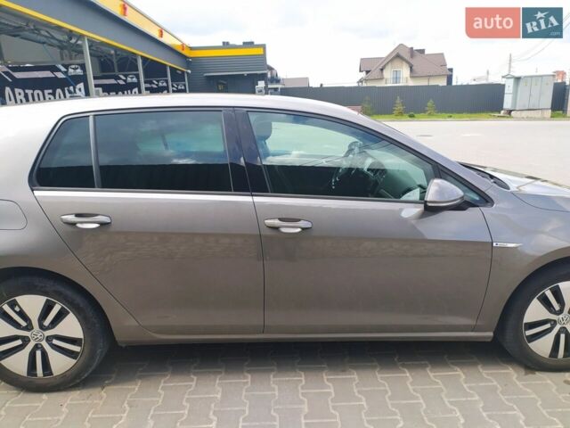 Сірий Фольксваген e-Golf, об'ємом двигуна 0 л та пробігом 111 тис. км за 12700 $, фото 6 на Automoto.ua