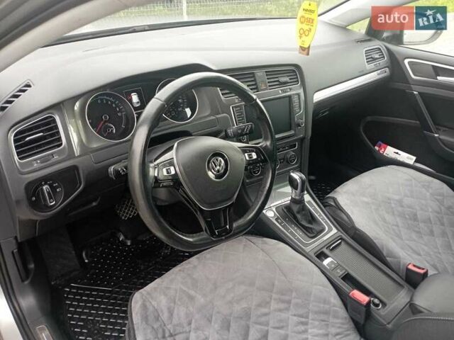 Серый Фольксваген e-Golf, объемом двигателя 0 л и пробегом 113 тыс. км за 9900 $, фото 11 на Automoto.ua