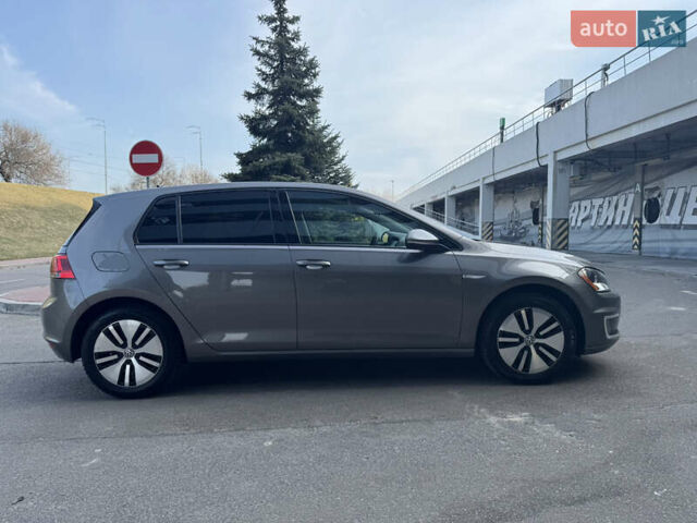 Серый Фольксваген e-Golf, объемом двигателя 0 л и пробегом 80 тыс. км за 9000 $, фото 5 на Automoto.ua