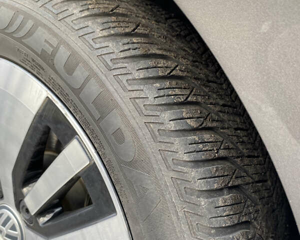 Сірий Фольксваген e-Golf, об'ємом двигуна 0 л та пробігом 87 тис. км за 11800 $, фото 14 на Automoto.ua