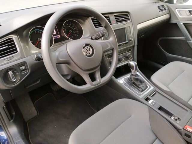 Сірий Фольксваген e-Golf, об'ємом двигуна 0 л та пробігом 56 тис. км за 14999 $, фото 3 на Automoto.ua
