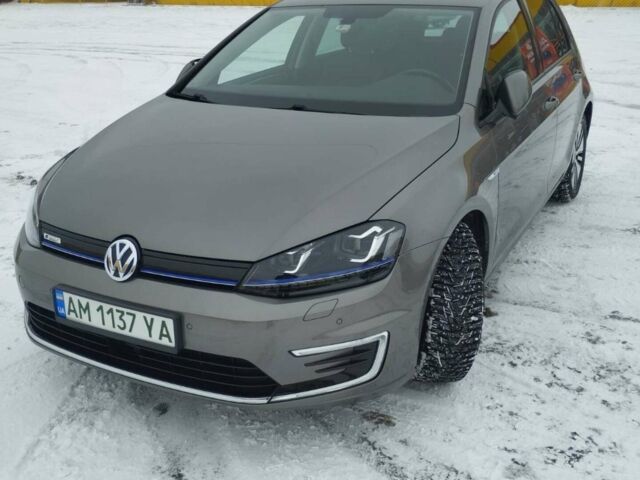 Серый Фольксваген e-Golf, объемом двигателя 0 л и пробегом 66 тыс. км за 14200 $, фото 1 на Automoto.ua