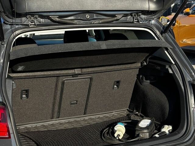 Сірий Фольксваген e-Golf, об'ємом двигуна 0 л та пробігом 131 тис. км за 9700 $, фото 14 на Automoto.ua
