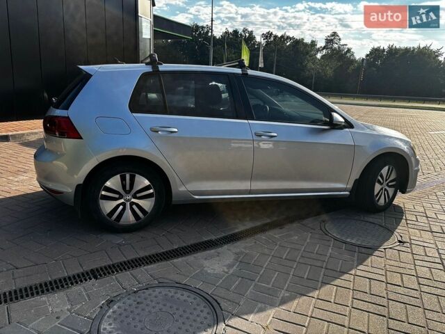Серый Фольксваген e-Golf, объемом двигателя 0 л и пробегом 110 тыс. км за 7500 $, фото 9 на Automoto.ua