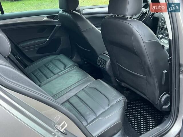 Серый Фольксваген e-Golf, объемом двигателя 0 л и пробегом 127 тыс. км за 8850 $, фото 19 на Automoto.ua