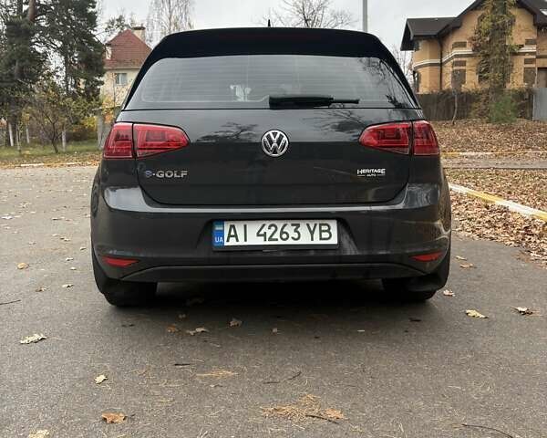 Серый Фольксваген e-Golf, объемом двигателя 0 л и пробегом 96 тыс. км за 8800 $, фото 10 на Automoto.ua