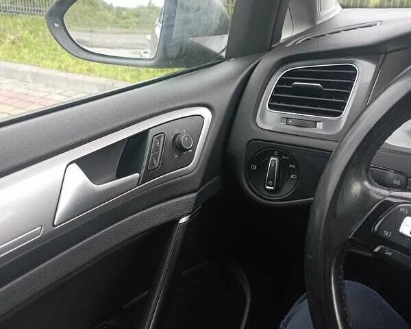 Сірий Фольксваген e-Golf, об'ємом двигуна 0 л та пробігом 113 тис. км за 9500 $, фото 16 на Automoto.ua