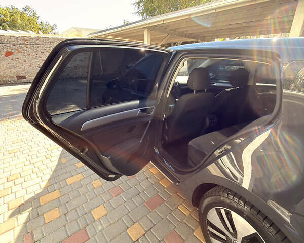 Серый Фольксваген e-Golf, объемом двигателя 0 л и пробегом 165 тыс. км за 8800 $, фото 17 на Automoto.ua