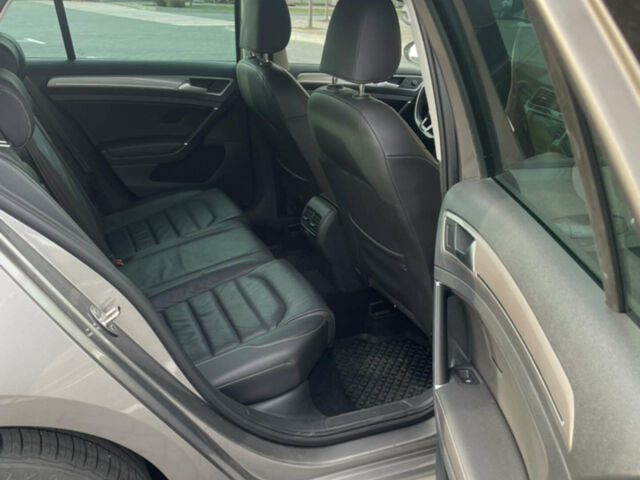 Сірий Фольксваген e-Golf, об'ємом двигуна 0 л та пробігом 121 тис. км за 10999 $, фото 8 на Automoto.ua